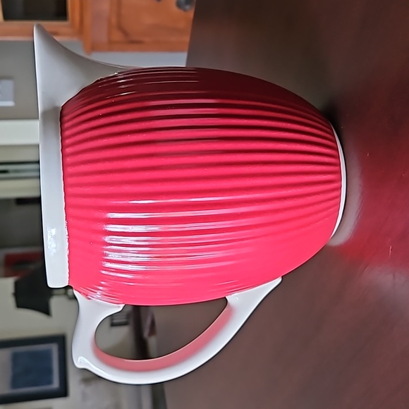 TENDER HEART TREASURES PITCHER - Vintage Collectible - Picture 1 of 7